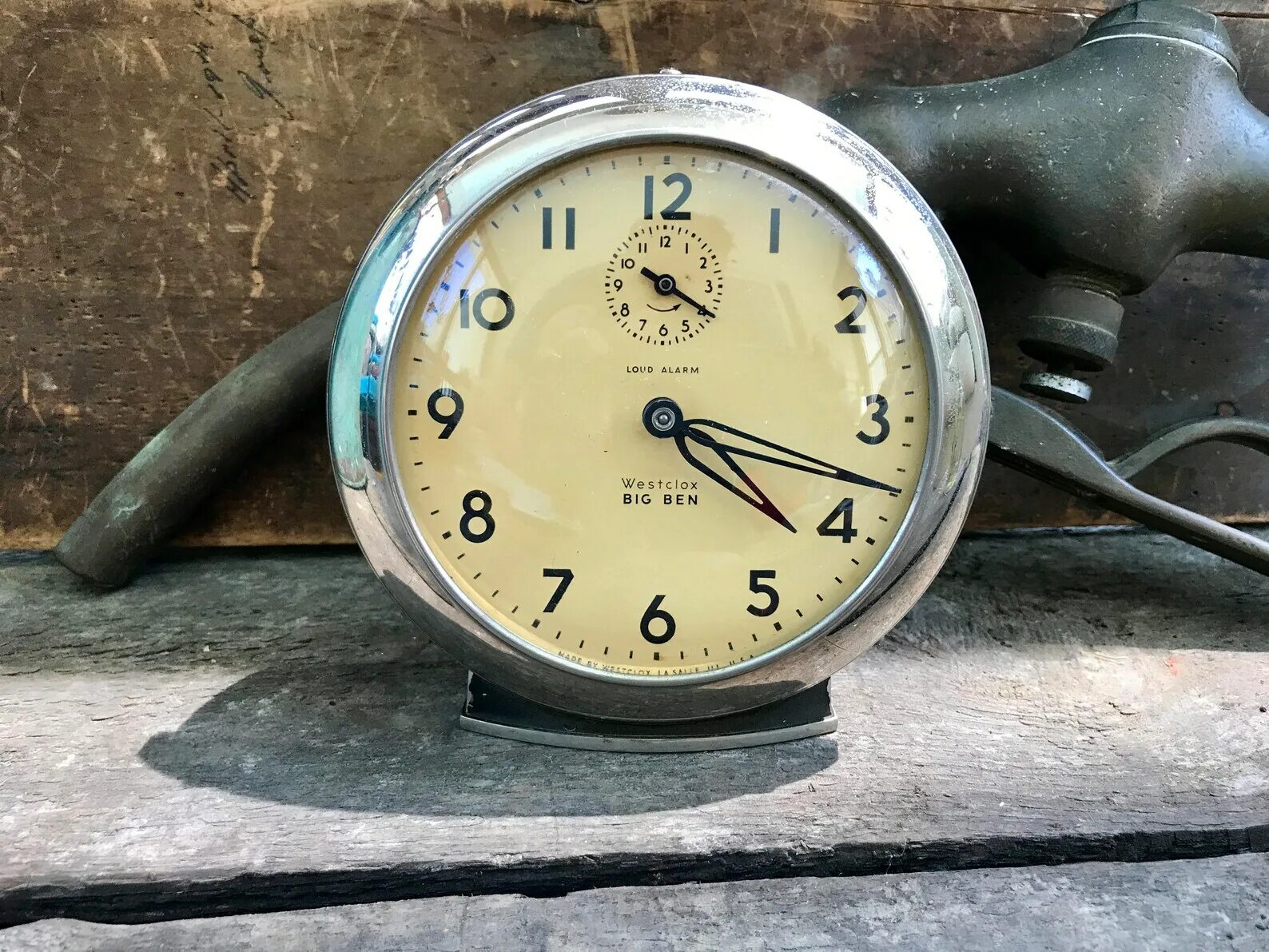 Wind up clock