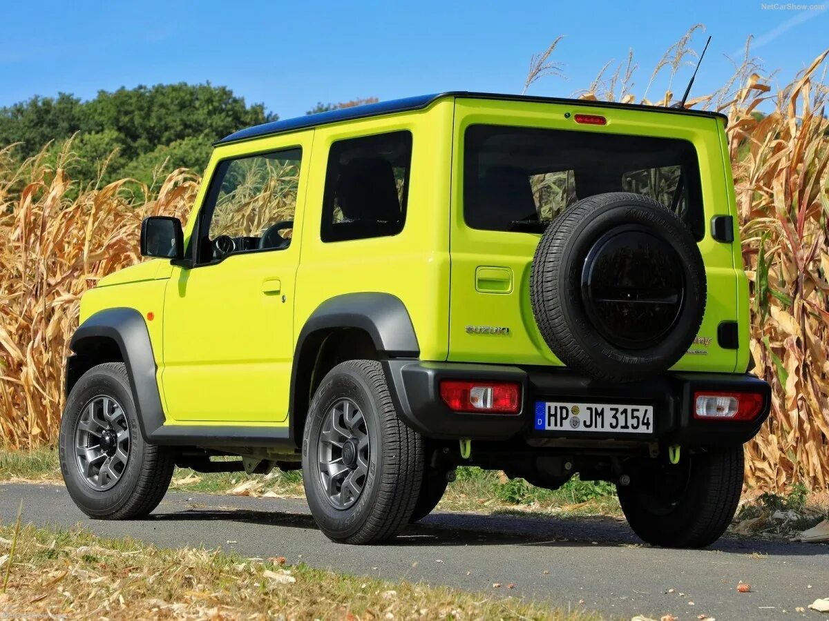 Купить новый сузуки джимни у официального. Suzuki Jimny 2019. Сузуки Джимни 2019. Джип Сузуки Джимни 2019. Сузуки Джимни новый.