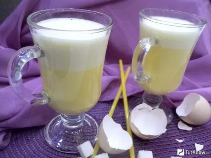 Коктейль молоко с яйцами