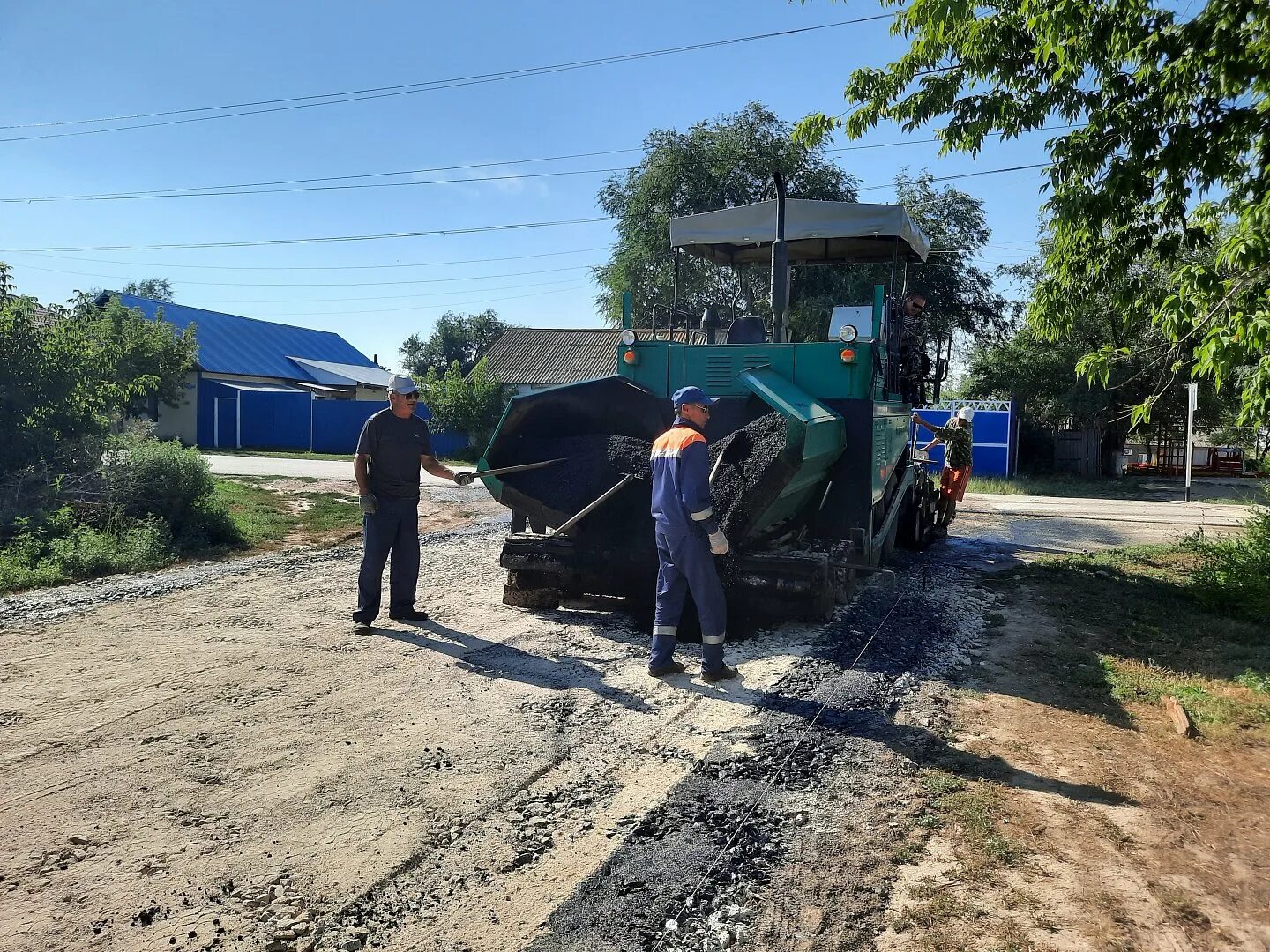 Погода александре на сегодня. Дорога без асфальтового покрытия.