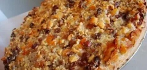 Сладкий пирог с курагой и рисом