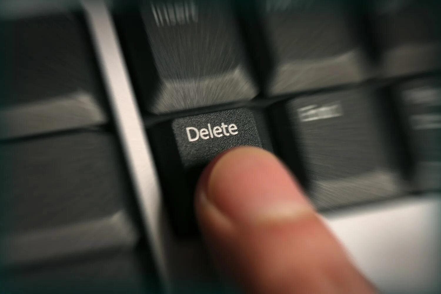 Клавиша delete удаляет. Кнопка делит. delete (клавиша). клавиша делит. кнопка дельта.