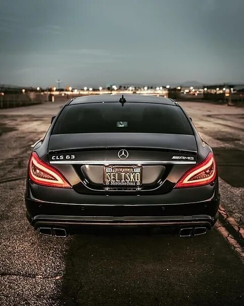 Мерседес CLS 63 AMG красный. Цлс венгалби фото