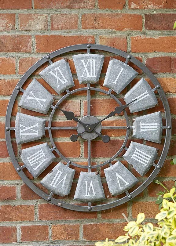 56. Часы настенные деревянные. Наручные часы спидометр street racer. 51. Casio g-shock 2022.