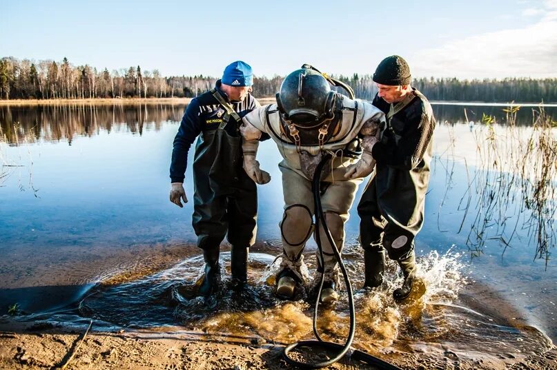 Трехболтовка. Трёхболтовка водолазный костюм. Группа дайверов Россия. Дайв центр Аквалайн в СПБ. Газ для дыхания водолазов