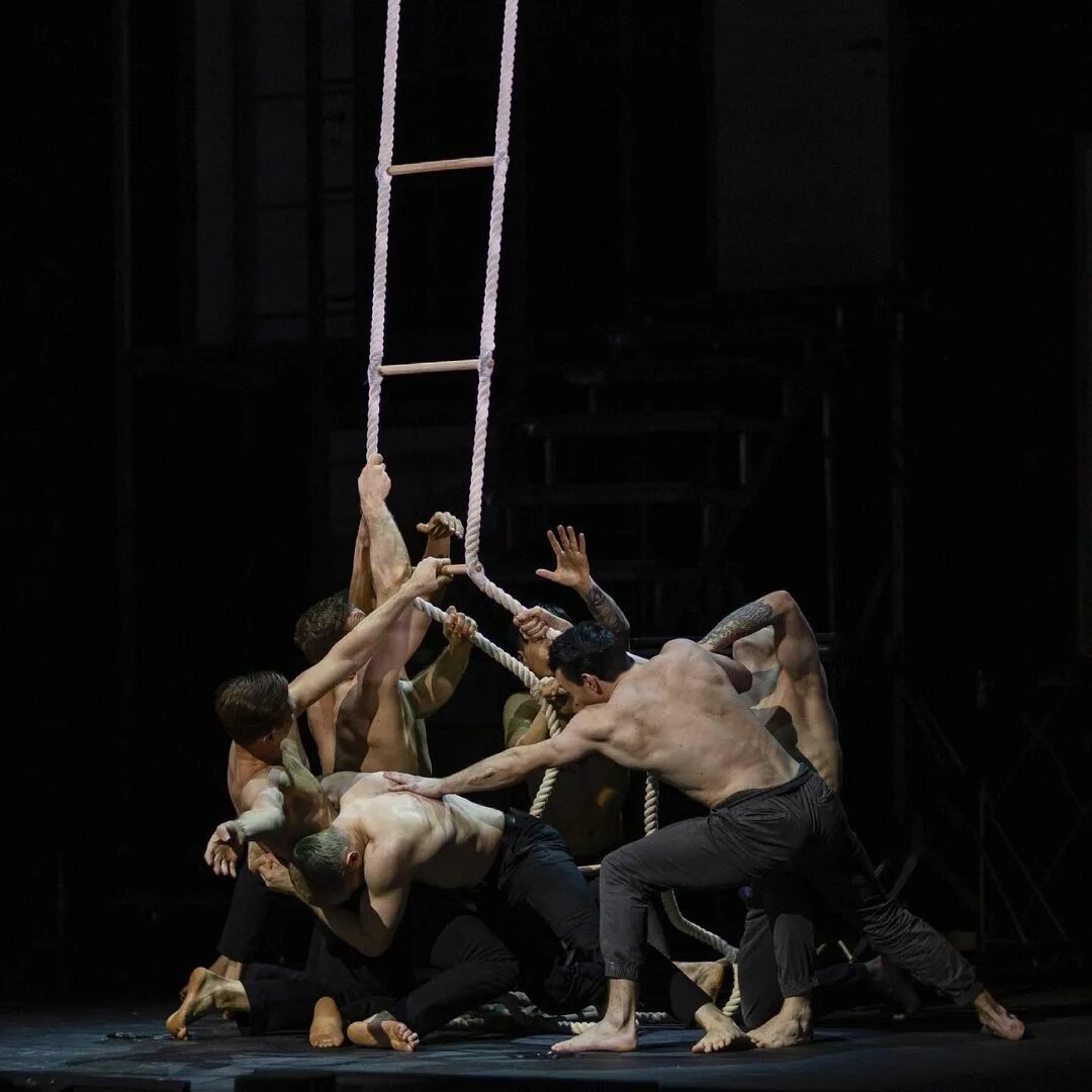 Реверс постановка московский театр мюзикла. Реверс спектакль московский театр. Театр мюзикла отзывы о спектакле. Шахматы бродвейский мюзикл. Спектакль реверс театр мюзикла.