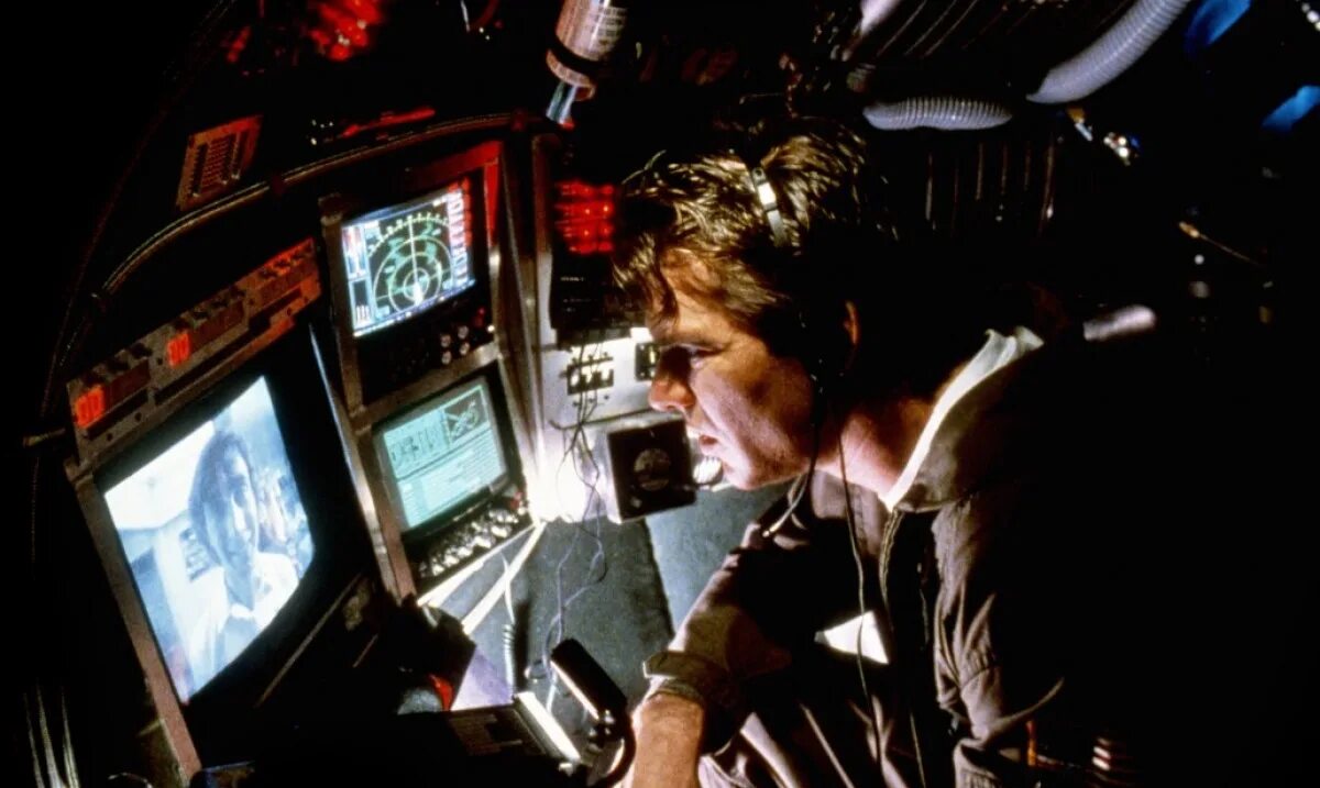 Внутренний космос фильм 1987. Внутренний космос фильм 1987. Внутреннее пространство фильм 1987 субтитры. Мэг райан и харрисон форд в фильме. Мэг райан внутреннее пространство.