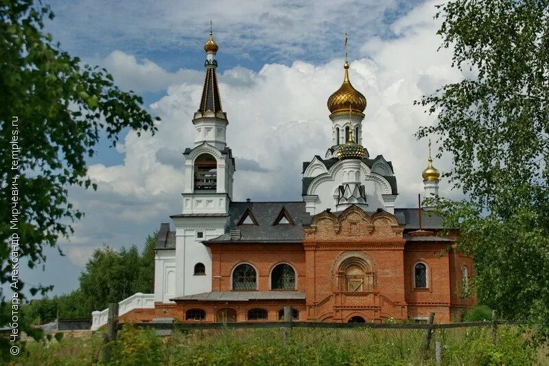 храм в белоозерском воскресенского района. церковь белоозерский. поселок белоозерский воскресенский район микрорайон красный холм. воскресенск пгт белоозерский церковь. московская область воскресенский район поселок белоозерский.