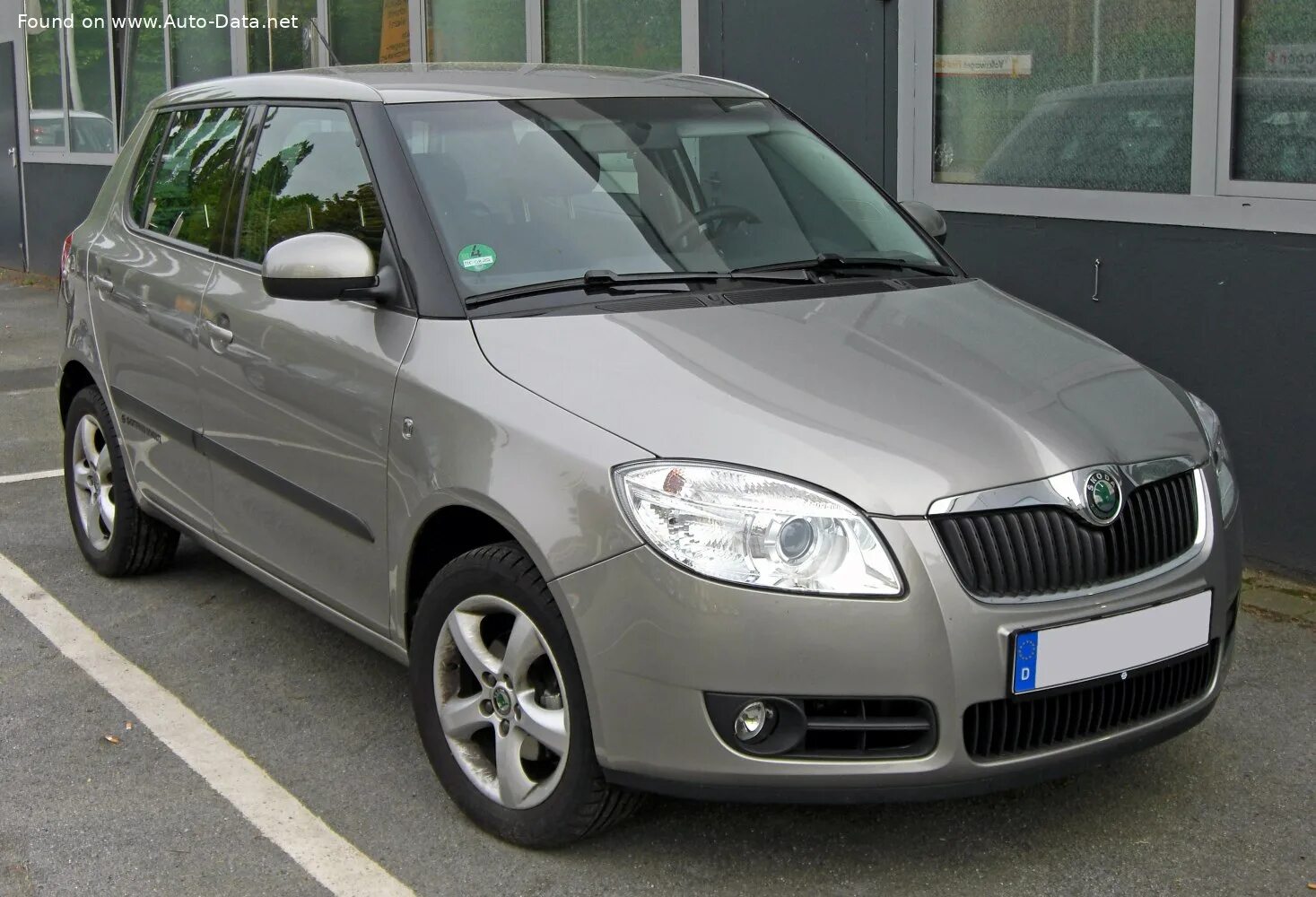 Шкода купить 2007. Skoda Fabia 2. Skoda Fabia II 2007. Skoda Fabia 2008 1.2. Skoda Fabia 2010 1.2.