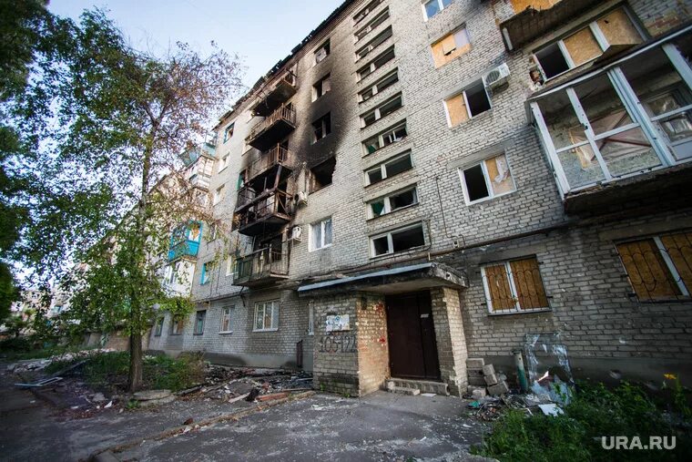 Прифронтовой донецкий поселок Октябрьский сегодня
