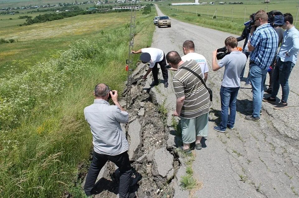 Село Дворцовское Ставропольский край. Дворцовское Ставропольский край Кочубеевский район. Дороги Ставропольского края. Хутор Стародворцовский Ставропольского края. Игры ставропольского края