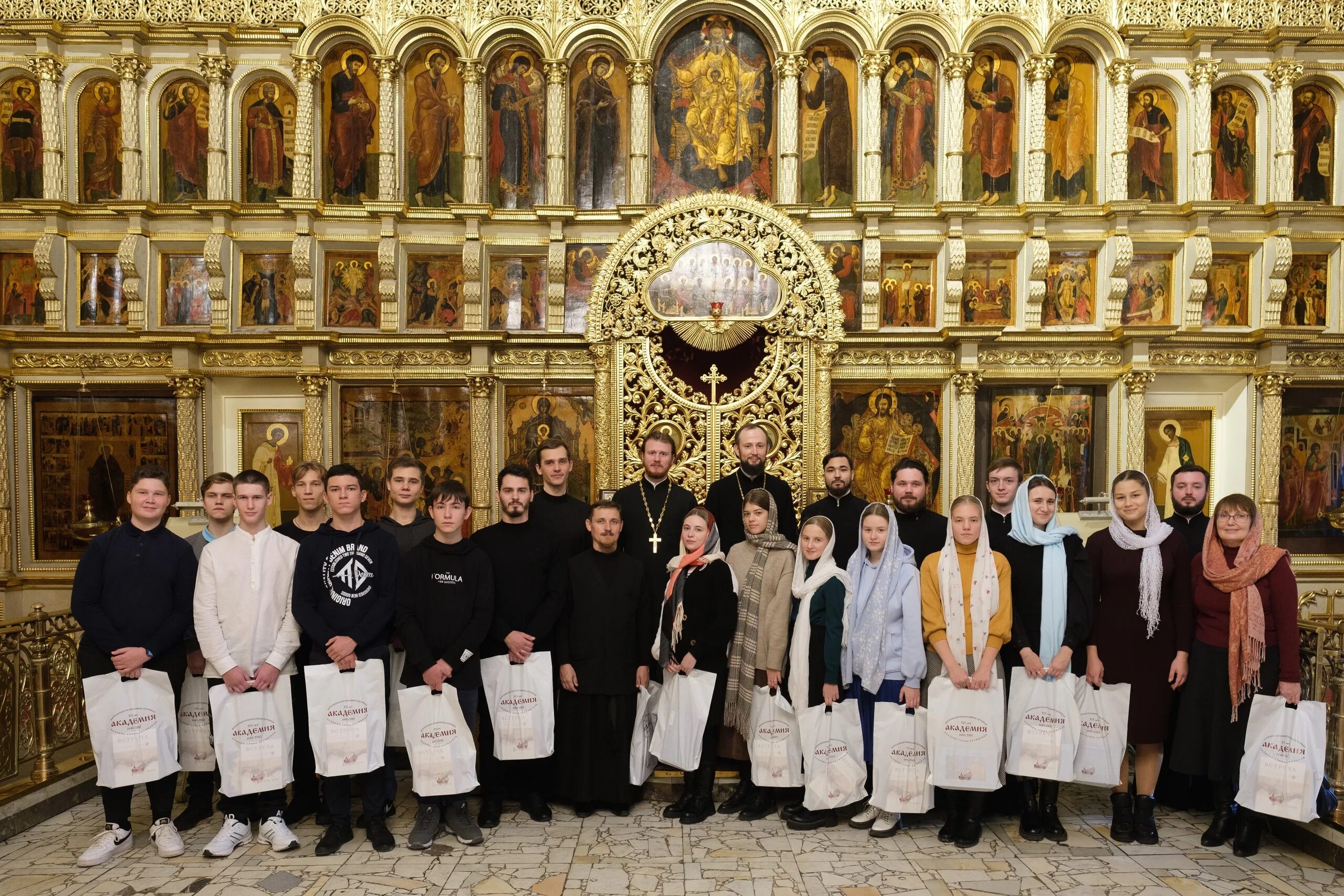 Московский Свято Тихоновский университет. Православный Свято-Тихоновский гуманитарный университет в Москве. Свято Тихоновский университет здание. Православный Свято-Тихоновский гуманитарный университет выпускники.