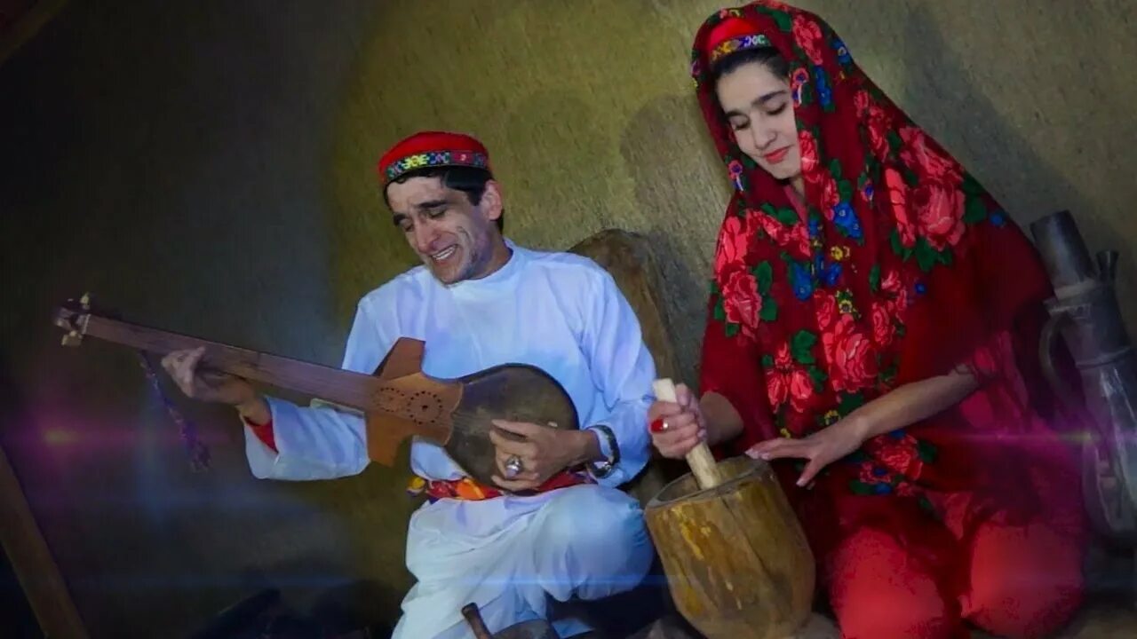 Бесплатные таджикски видео. Таджикские музыкальные группы. Таджикистан лучшие музыканты. Дуэт таджики. Композиция таджики.