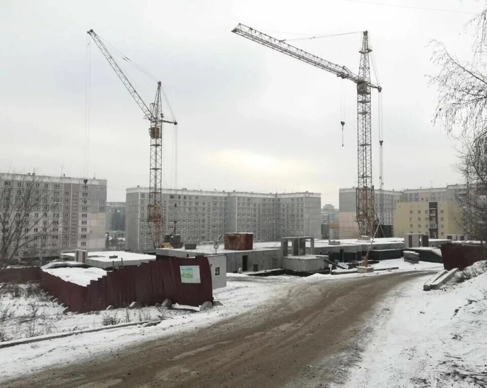 изумрудная, вл. стройка. стройка многоквартирного дома. новый город дома строительство. новокузнецк стройка.