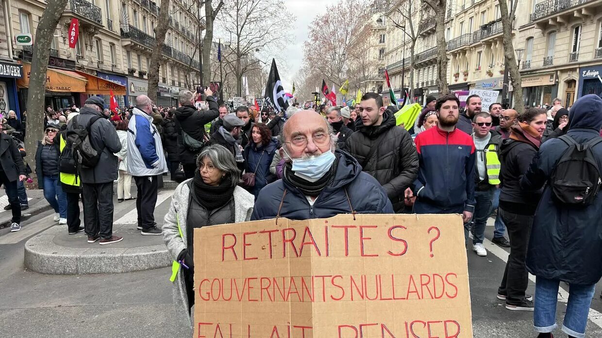 Французы миллион. Протесты против Путина. Протесты во Франции. Протесты в Париже. Париж акции.