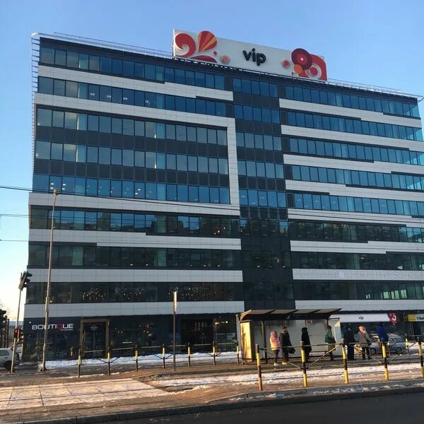 Белый дворец белград. Нови белград 19. Фрушка гора сербия достопримечательности. Фрушка гора сербия достопримечательности. Белградская 28 к 6.