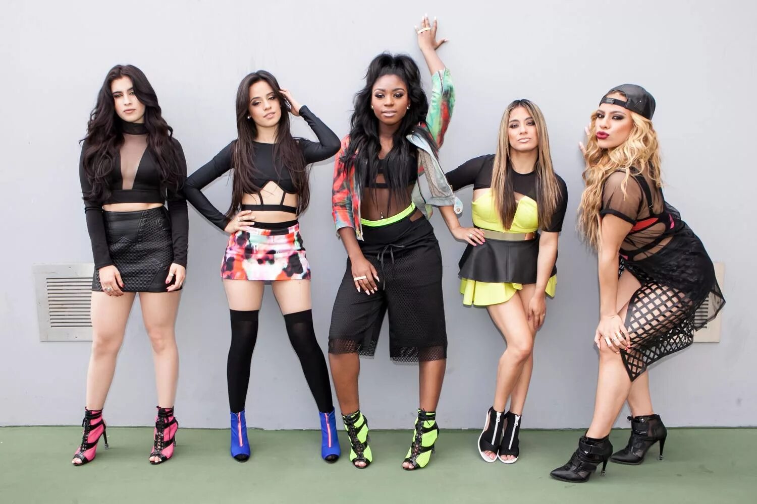 Fifth Harmony. Fifth Harmony Лорен хурэги. Женская группа Fifth Harmony. Группа Fifth Harmony фото. Fifth b