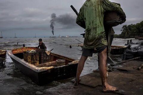озеро нефти