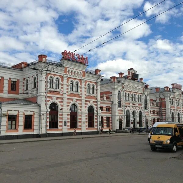 In Kaluga evacuated cars from the Parking lot at the station for marking Details