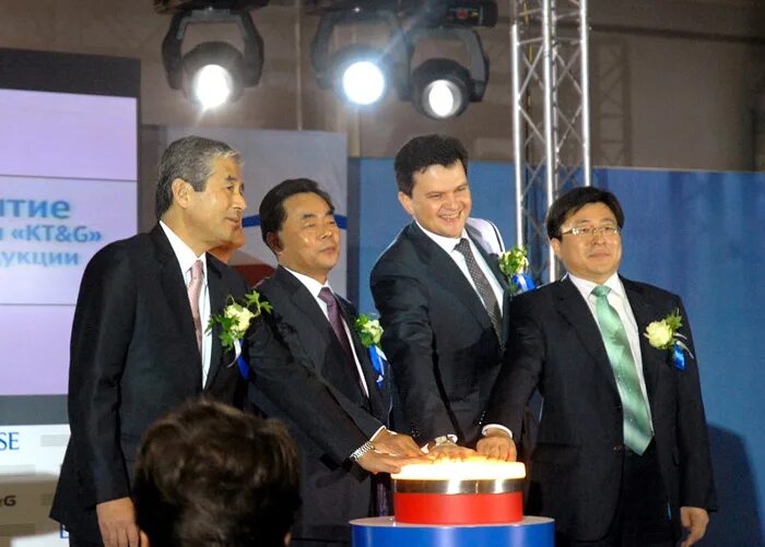 Алджамейн стерлинг ти джей диллашоу. Kt&g логотип. Ти джей оши про хоккей. Кей ти эн джи рус. Кей ти эн джи рус логотип.