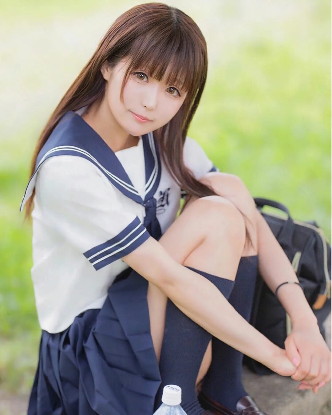 Японские девушки на корточках. Japanese school 18