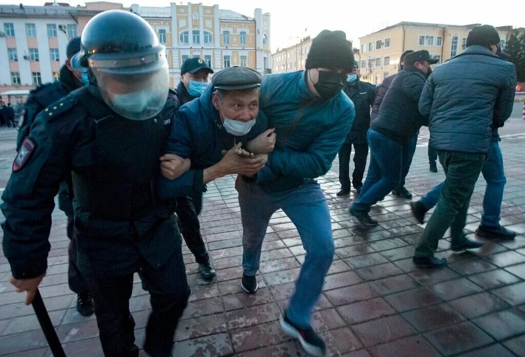 Условия митингов. Митинги в 2011 году задержания. Митинги в 2010 году задержания. Финальная битва Навального. Навальный задержание.