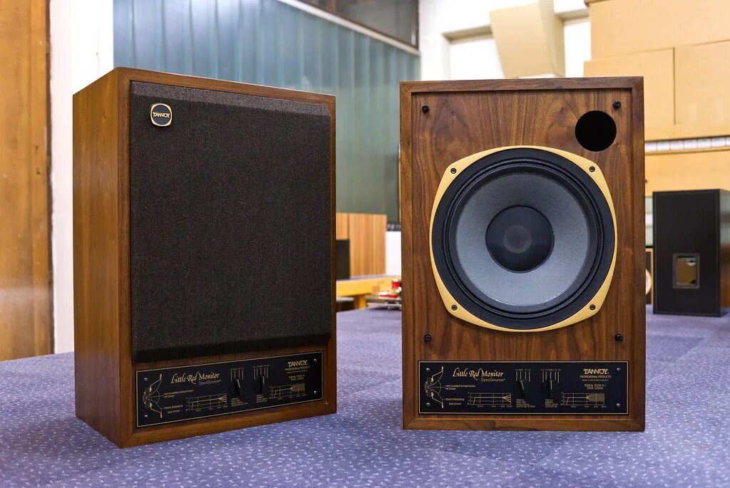 Red monitor. Tannoy little gold monitor 12. tannoy eclipse винтаж. tannoy little red monitor. tannoy vintage 1980.