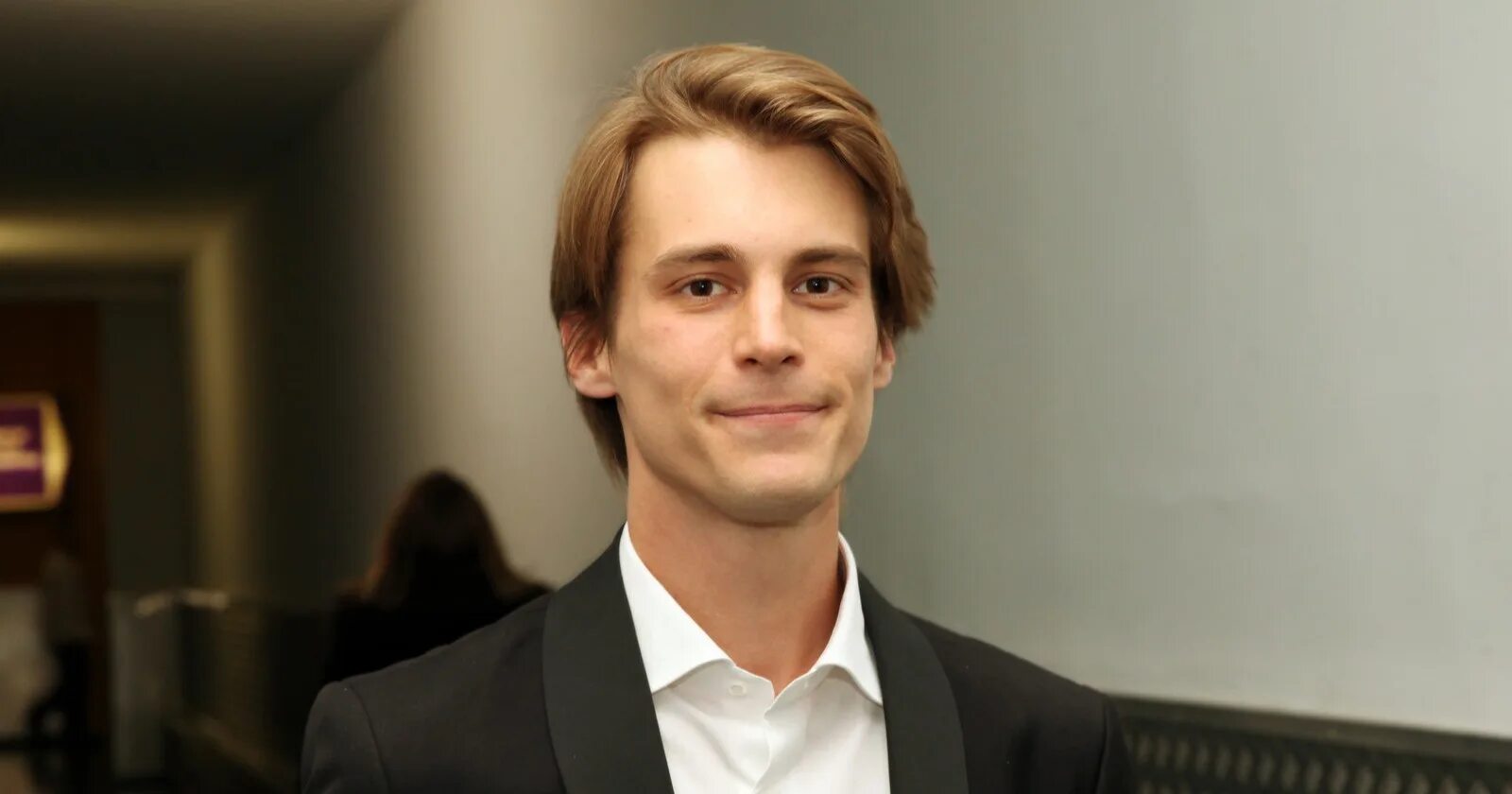 что с носом у ивана янковского. иван янковский 2022. иван янковский внук олега янковского. что с носом у ивана янковского. что с носом у ивана янковского.