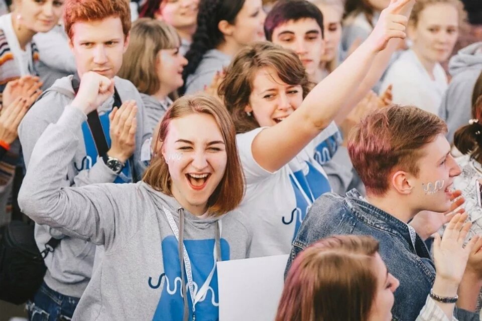 Молодежная политика. Молодежь росмолодежь. Аис молодежь россии логотип. Молодежь росмолодежь. Гранты для молодежи.