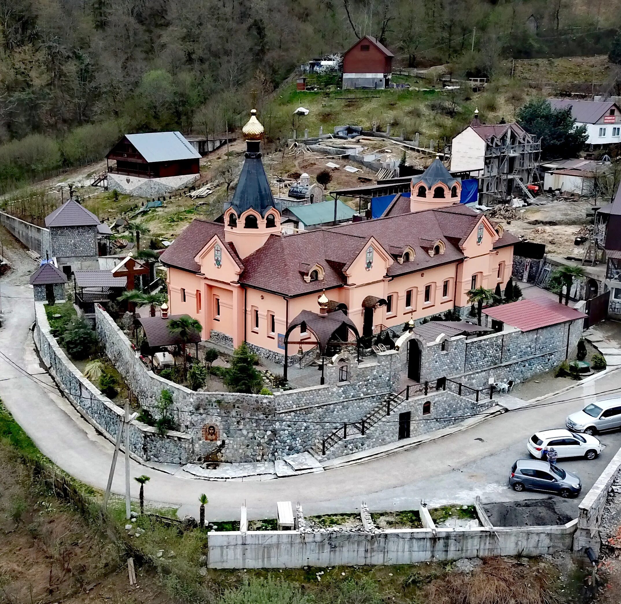 село лесное женский монастырь. троице георгиевский монастырь краснодар. троице-георгиевский монастырь, село лесное. мужской монастырь в краснодарском крае. женский монастырь в краснодарском крае.