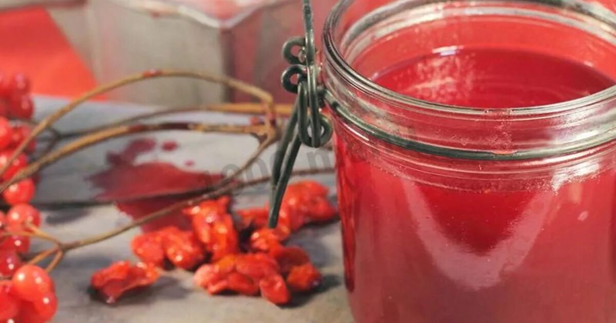 Калина с мёдом на зиму. Ягоды калины от давления. Чай с калиной. Приспособление для сбора красной смородины. Калина с сахаром на зиму.