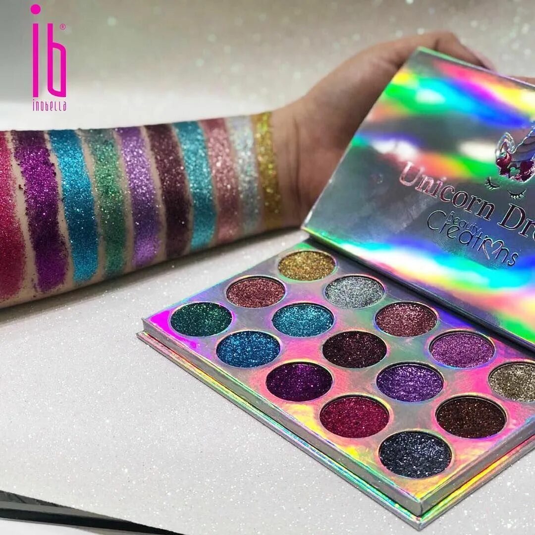 Палетка глиттеров Unicorn. Glitter Eyeshadow палетка. Палетка теней Юникорн. Revolution палетка глиттеров. Beautiful creations