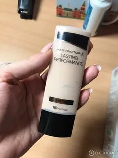 Max factor lasting performance тональная