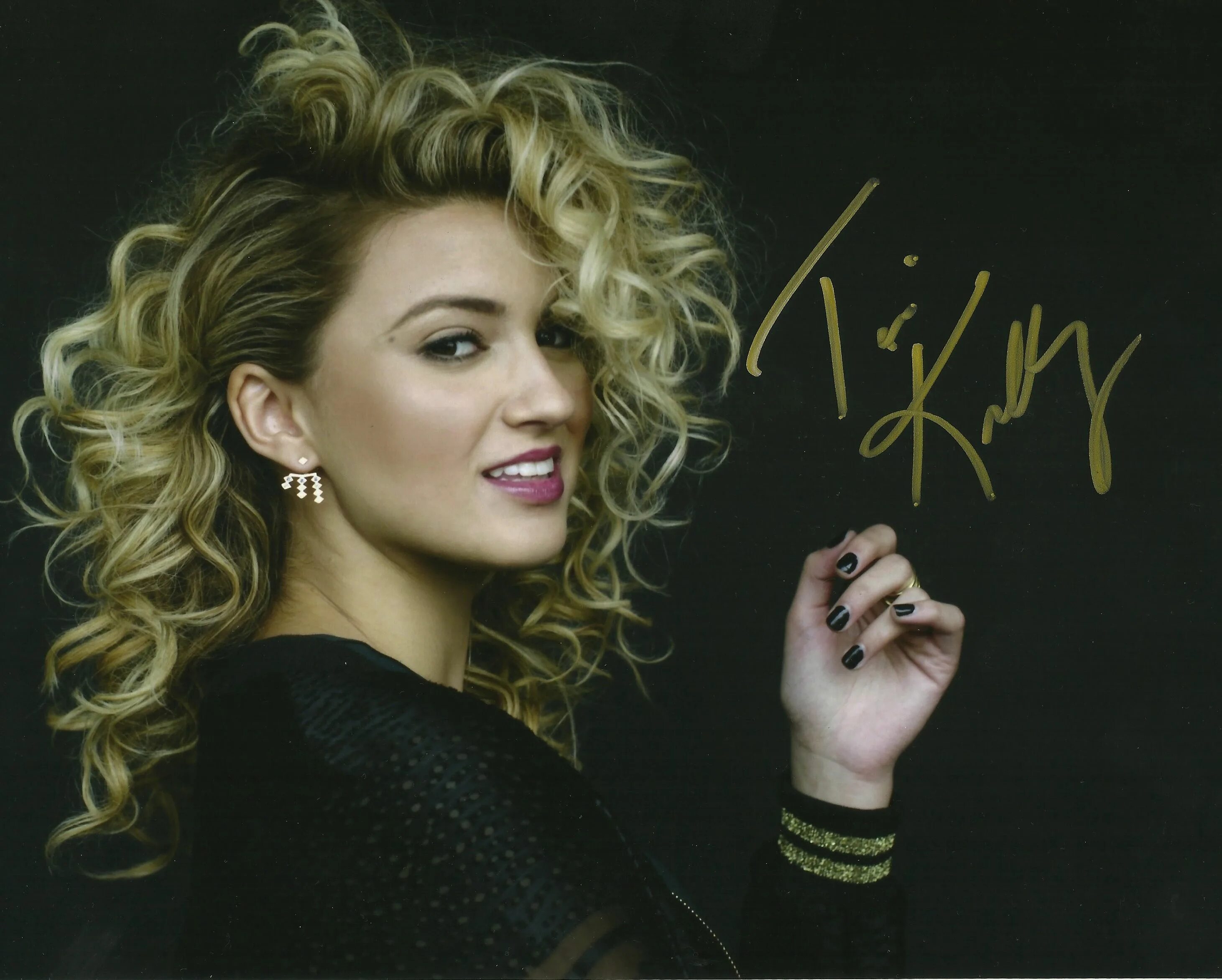 Тори из eddsworld. Май тори. Тори келли 2023. Май тори. Тори амос слушать онлайн бесплатно все песни в хорошем качестве.