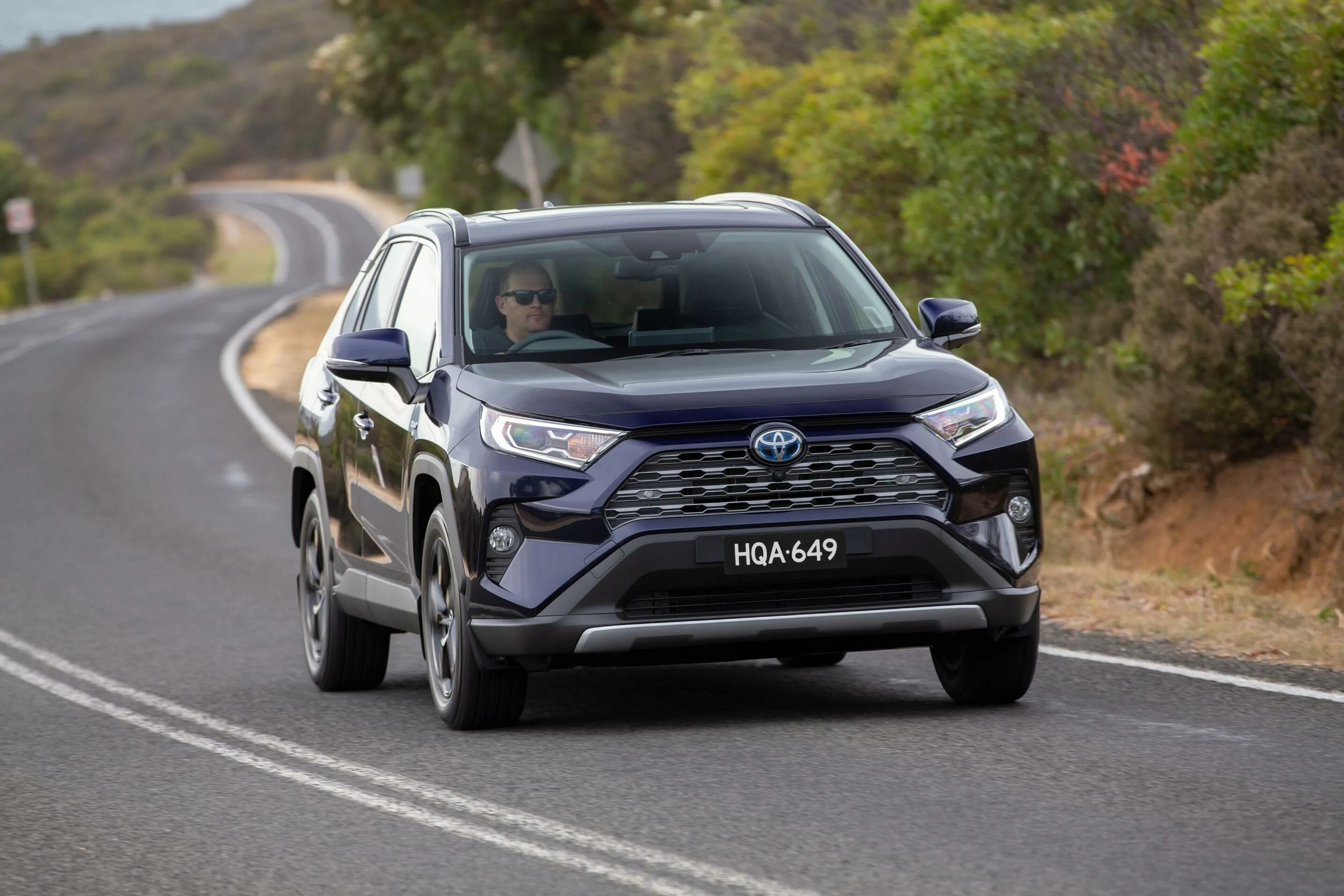 Toyota rav4 2020. Тойота rav4 2019. Тойота рав 4 2020. Toyota RAV 2019.