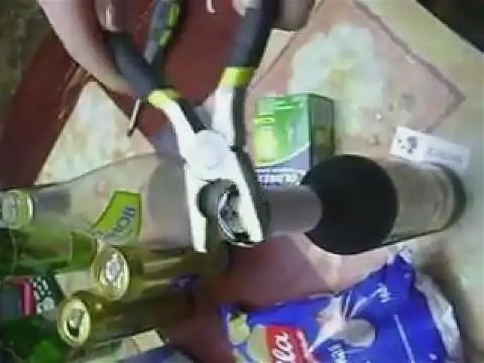 Звук открывания бутылки. Звук открывания бутылки