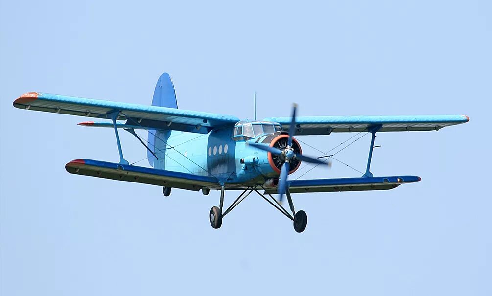 Вес кукурузника. Кукурузник АН-2 пассажирский. АН 2 бомбардировщик. Гидросамолет "АН-2 В".