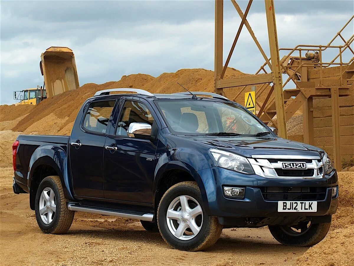 Ди макс. Isuzu d-Max. Isuzu d-Max 2012. Isuzu d-Max 2. Isuzu d-Max 2013.