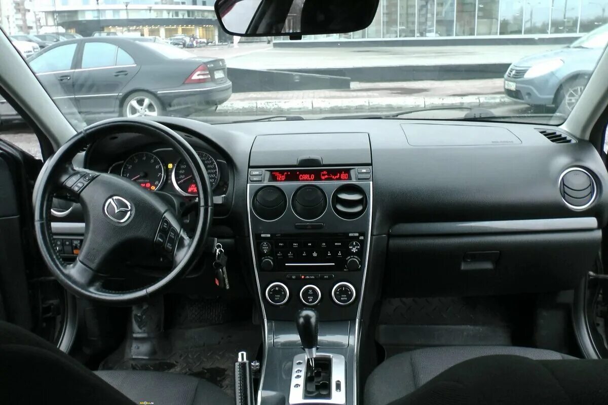 Мазда 6 2.0 2006 года. Мазда 6 1 поколение салон. Mazda 6 gg салон. Mazda 6 gg 2007 салон. Mazda 6 2006 салон.