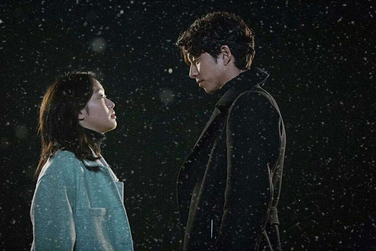 Аварийное приземление любви дорама. Гоблин демон токкэби. Замкнутый босс дорама. Хилер дорама поцелуй. Цзинь гуаньшань дорама.