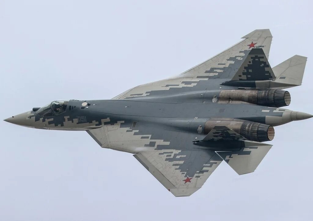 Самолет су-57. Самолёт 5 поколения су 57. Российский истребитель 5 поколения су 57. Су 57. Су-57 шасси.