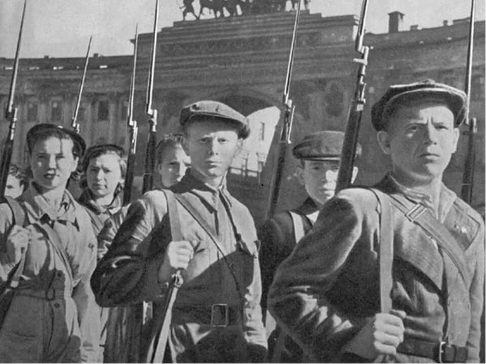 Можно идти добровольцем на войну. Солдаты ленинград 1941. добровольцы 1941. добровольцы на войну 1941. добровольцы ленинград 1941.
