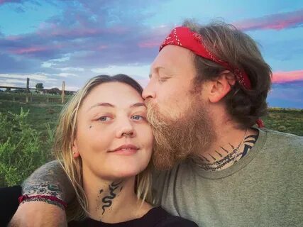Who is Elle King and is she married? 