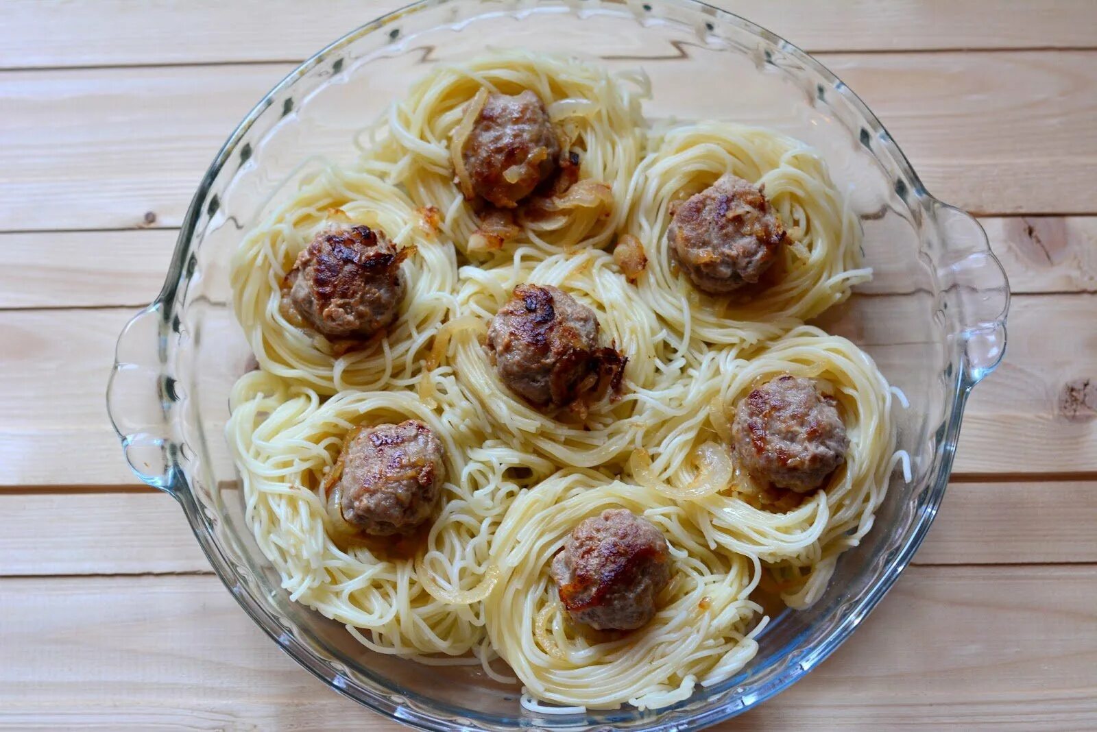 Салангани гнезда. Гнезда tagliatelle. Вермишелевые гнезда. Макароны гнезда.