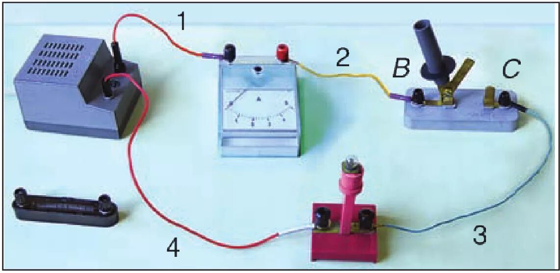 Амперметр двухпредельный 0.6а 3а. Прибор резистор реостат потенциометр амперметр ключ. Амперметр измерение силы тока 8 класс. Цепь источник тока реостата амперметра и вольтметра.