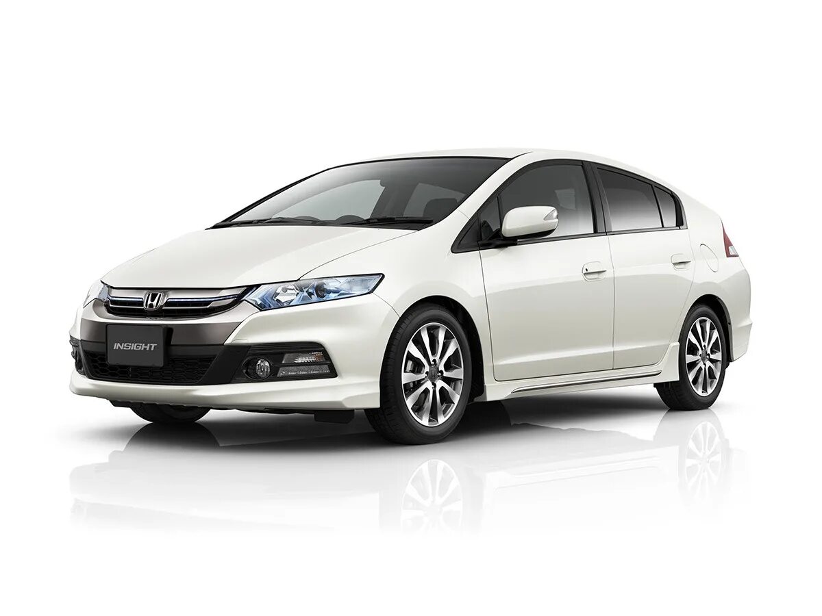 Инсайт нижний. Honda Insight ze2. Honda Insight 2014. Honda Insight II 2009-2014. Honda Insight 2011.