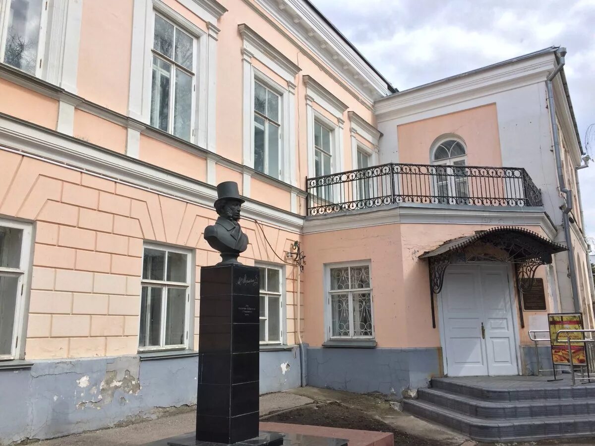 Дом языковых в ульяновске фото Brandergofer: Ульяновск 1940х-1950х в путеводителях Б.Н. Афанасьева Улпресса в
