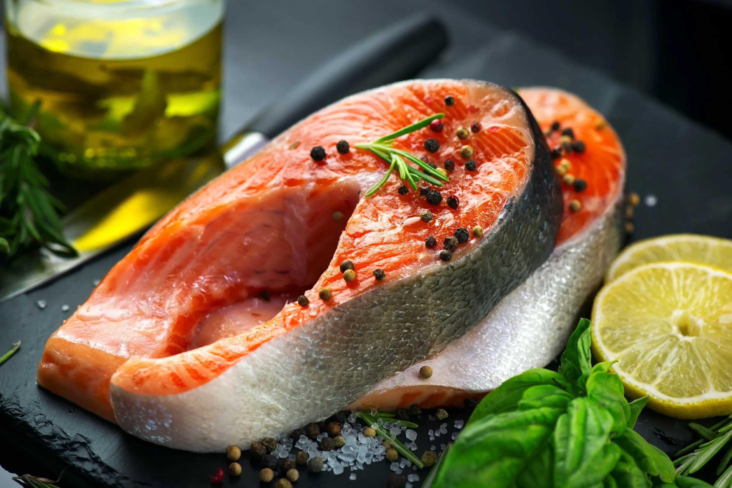 Море вкусного рыба