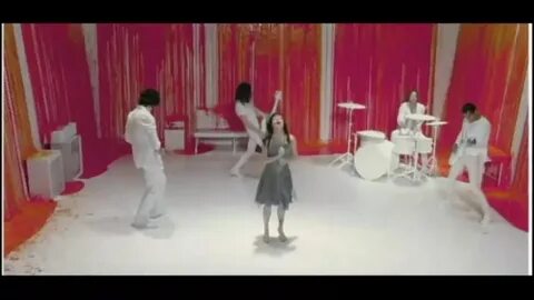 Flyleaf all around me