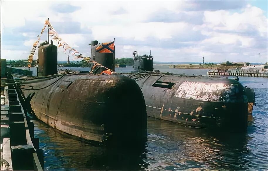 Два пл. 25 Бригада подводных лодок Кронштадт. Кронштадт 25 бригада подводных. 25 Бригада пл Кронштадт. Кронштадт 25 бригада подводных лодок фото.
